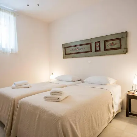 Villa Errieta House - Eclectic Island - Gorgeous Sea Views, Garden Ambelas